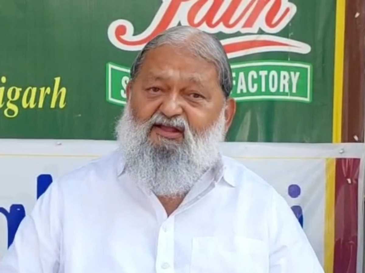 अनिल विज ने कहा, कांग्रेस नेता ऐसे लड़ते हैं जैसे सब्जी मंडी में आढ़ती